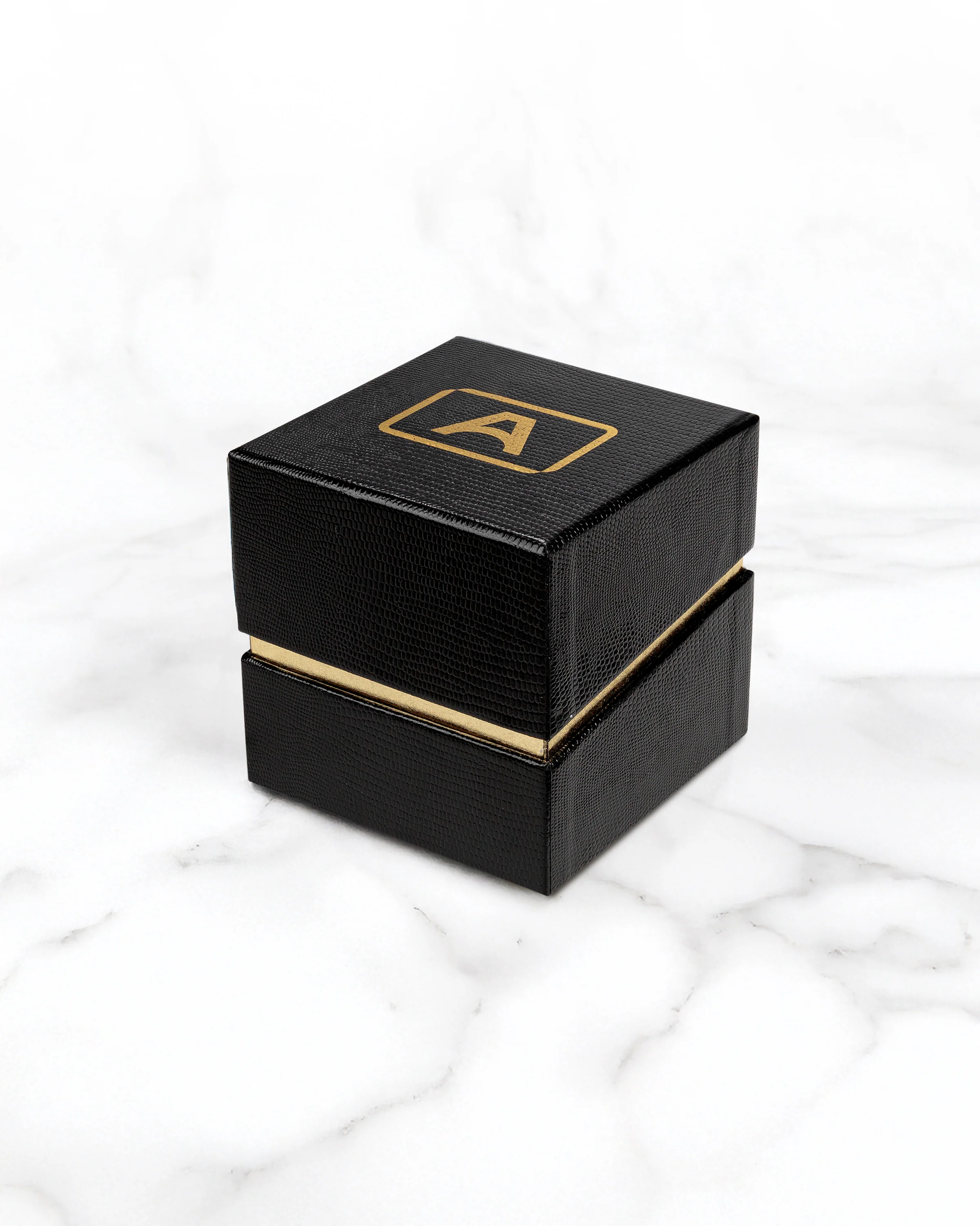 1975™ | 40mm, Gold - Limited Edition - Image 6